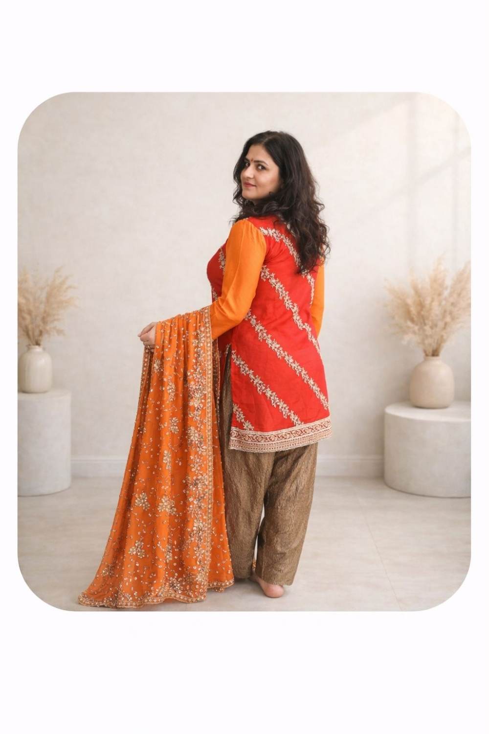 Noor-e-Zardoz | Sabyasachi-Inspired Regal Ensemble