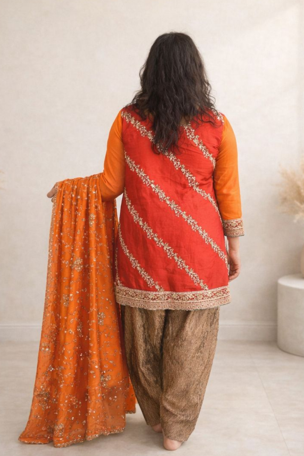 Noor-e-Zardoz | Sabyasachi-Inspired Regal Ensemble