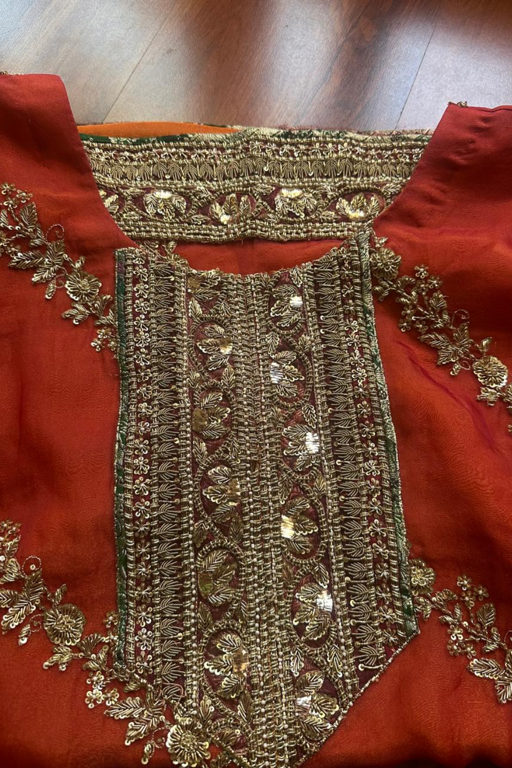 Noor-e-Zardoz | Sabyasachi-Inspired Regal Ensemble