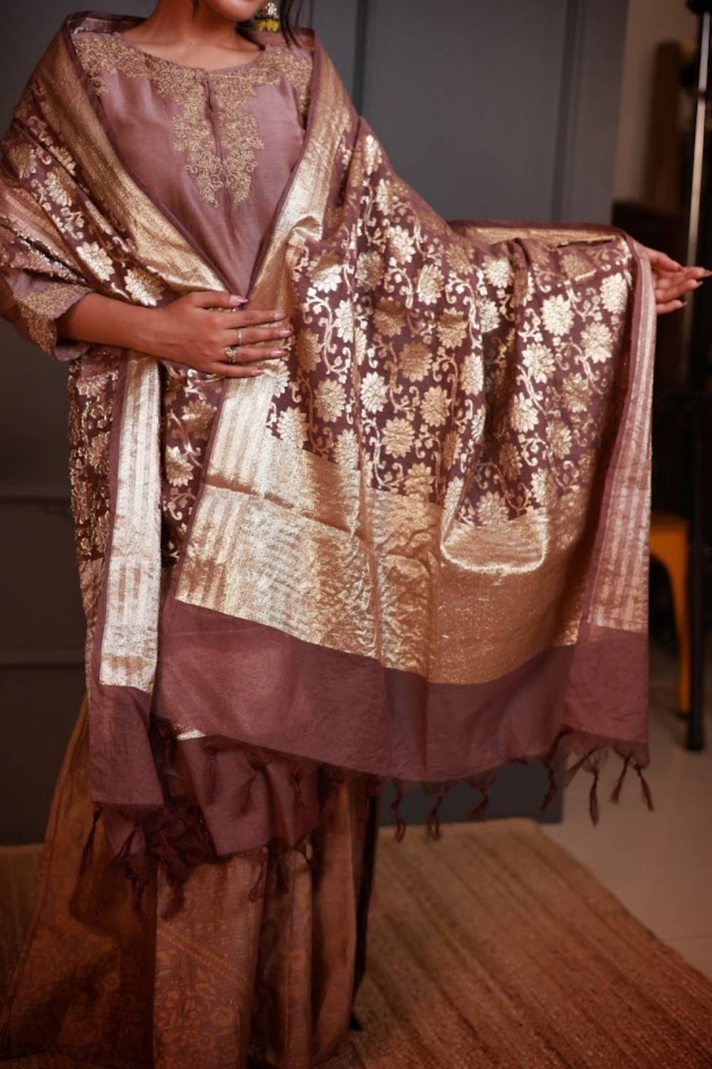 Noor-e-Zari | Handcrafted Zardozi Kurta Set with Tissue Dupatta
