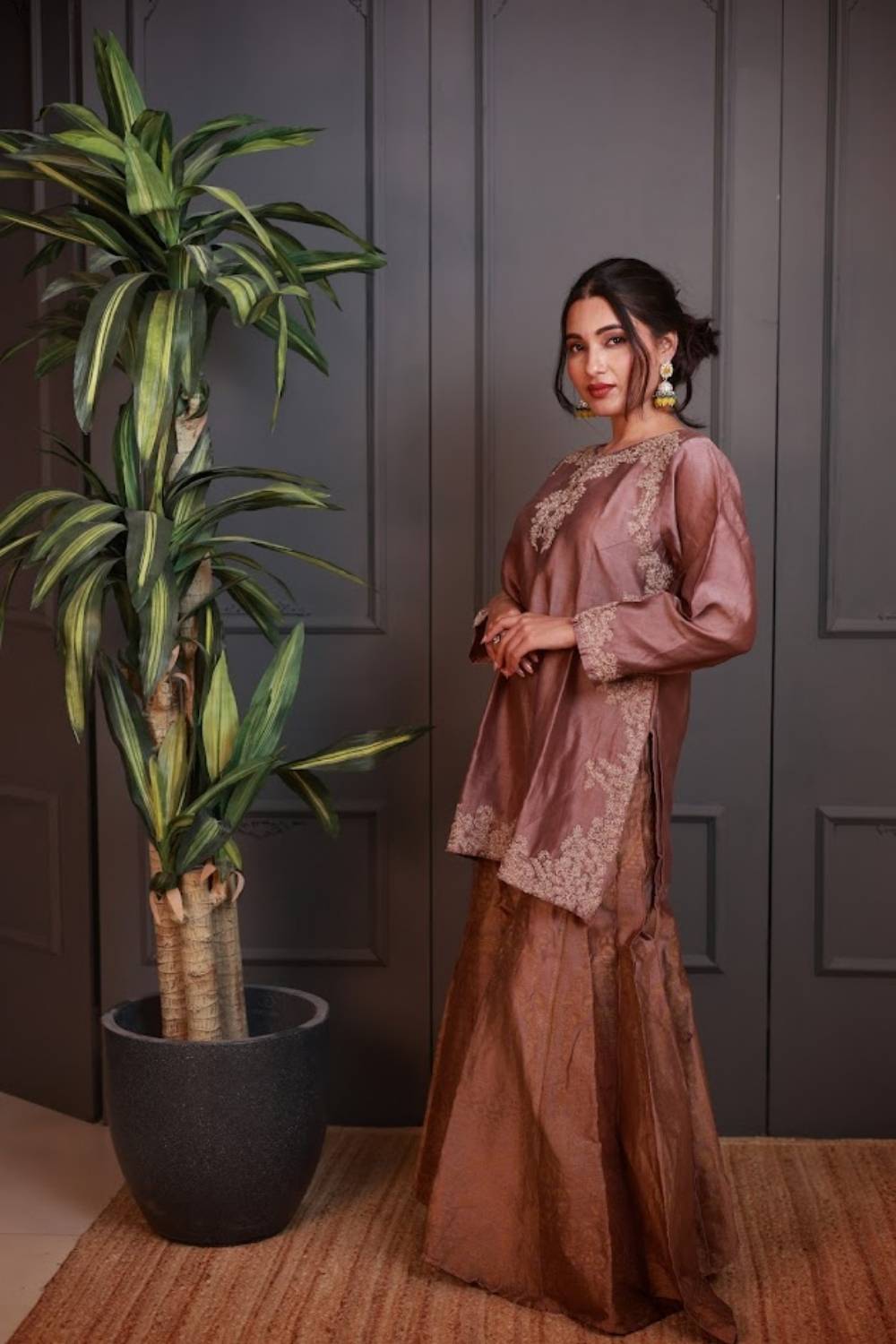 Noor-e-Zari | Handcrafted Zardozi Kurta Set with Tissue Dupatta