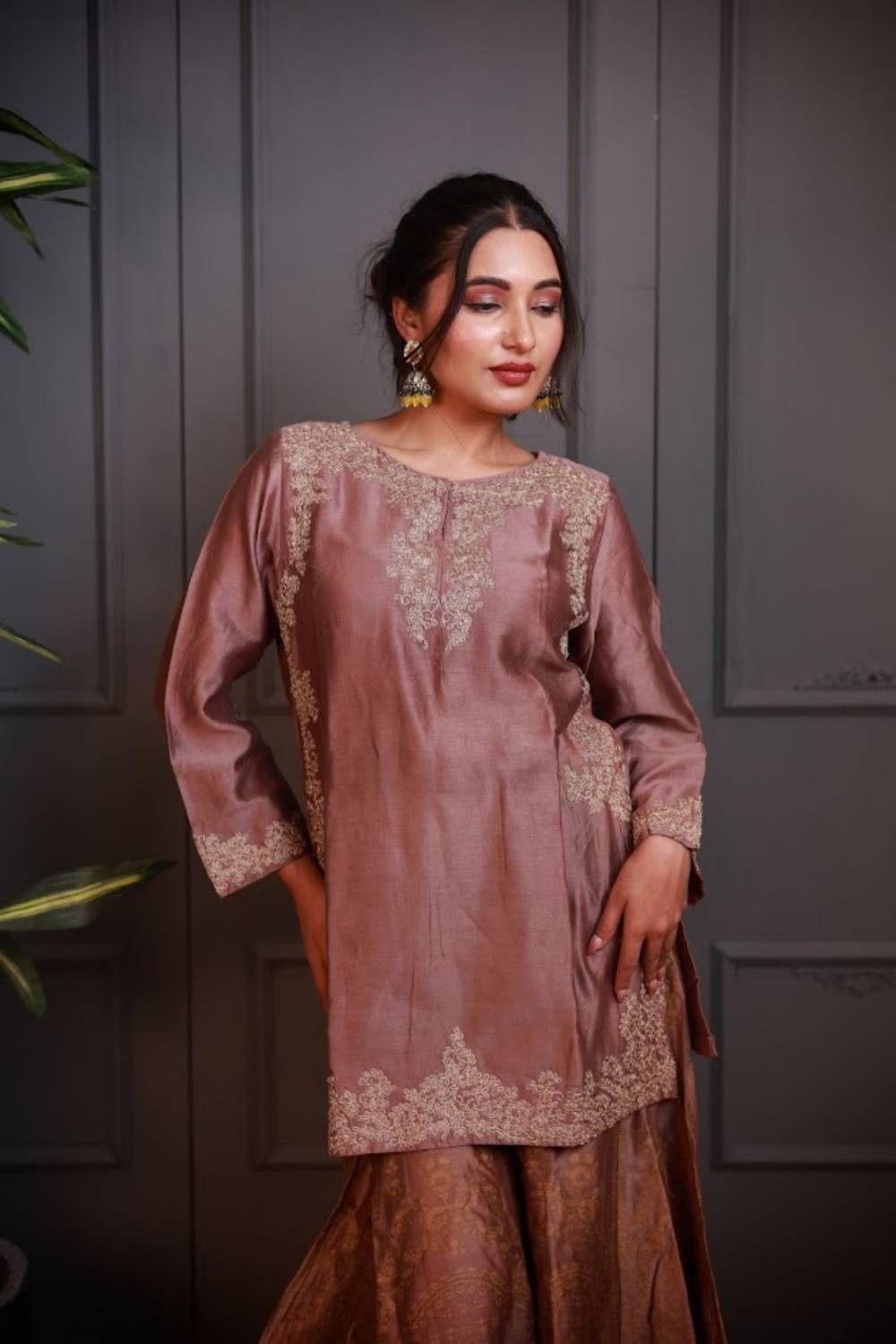 Noor-e-Zari | Handcrafted Zardozi Kurta Set with Tissue Dupatta